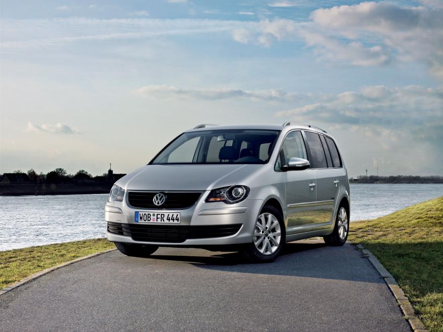  Volkswagen Touran Freestyle 2009 года  (фото 2 из 5)